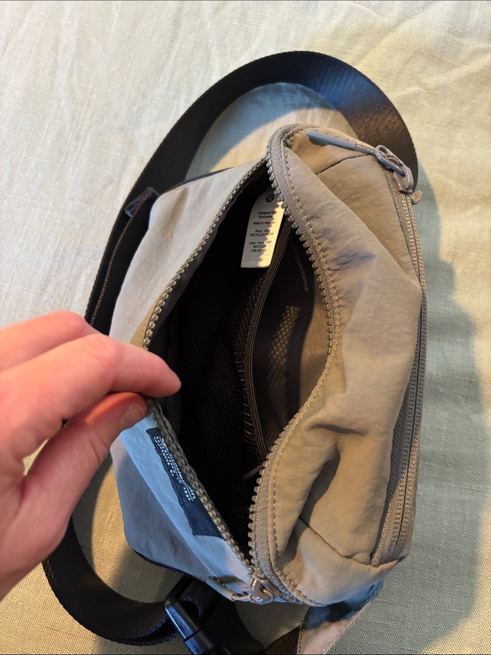 lululemon athletica gray Belt Bag with Black Strap - Picture 3 of 5